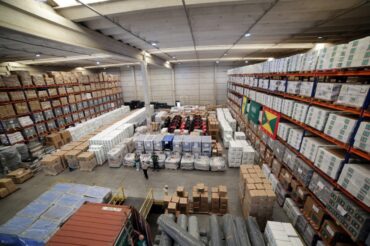  Foram 297 toneladas em 41 contêiners de produtos e equipamentos médicos